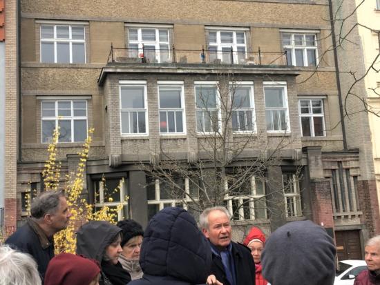 Za architekturou v okolí Riegrových sadů