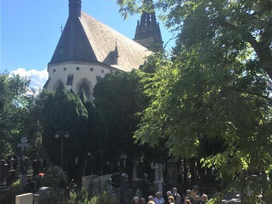 Prohlídka Slavína a hřbitova na Vyšehradě