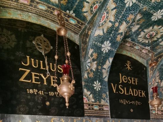 Prohlídka Slavína a hřbitova na Vyšehradě