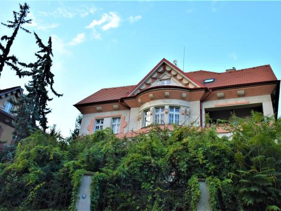 Vinohradské vily s dr. Zachařem