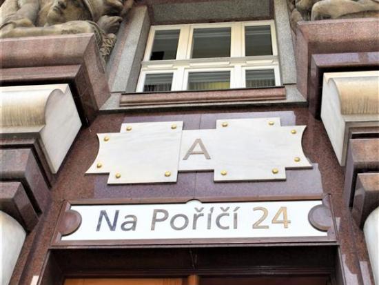 Legiobanka a arch. J. Gočár, prohlídka s vycházkou