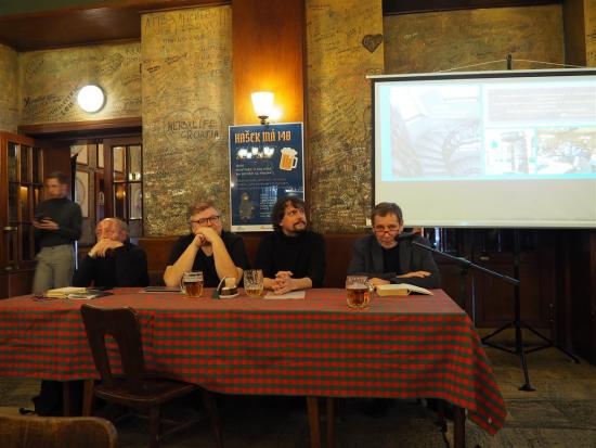 Hašek má 140 aneb V šest večer U Kalicha
