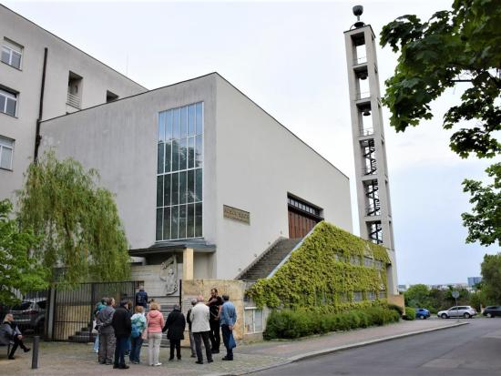 Vycházka Český rozhlas na konci války